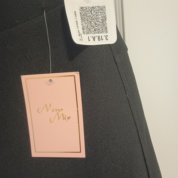 Dress pants - Picture 8 of 12